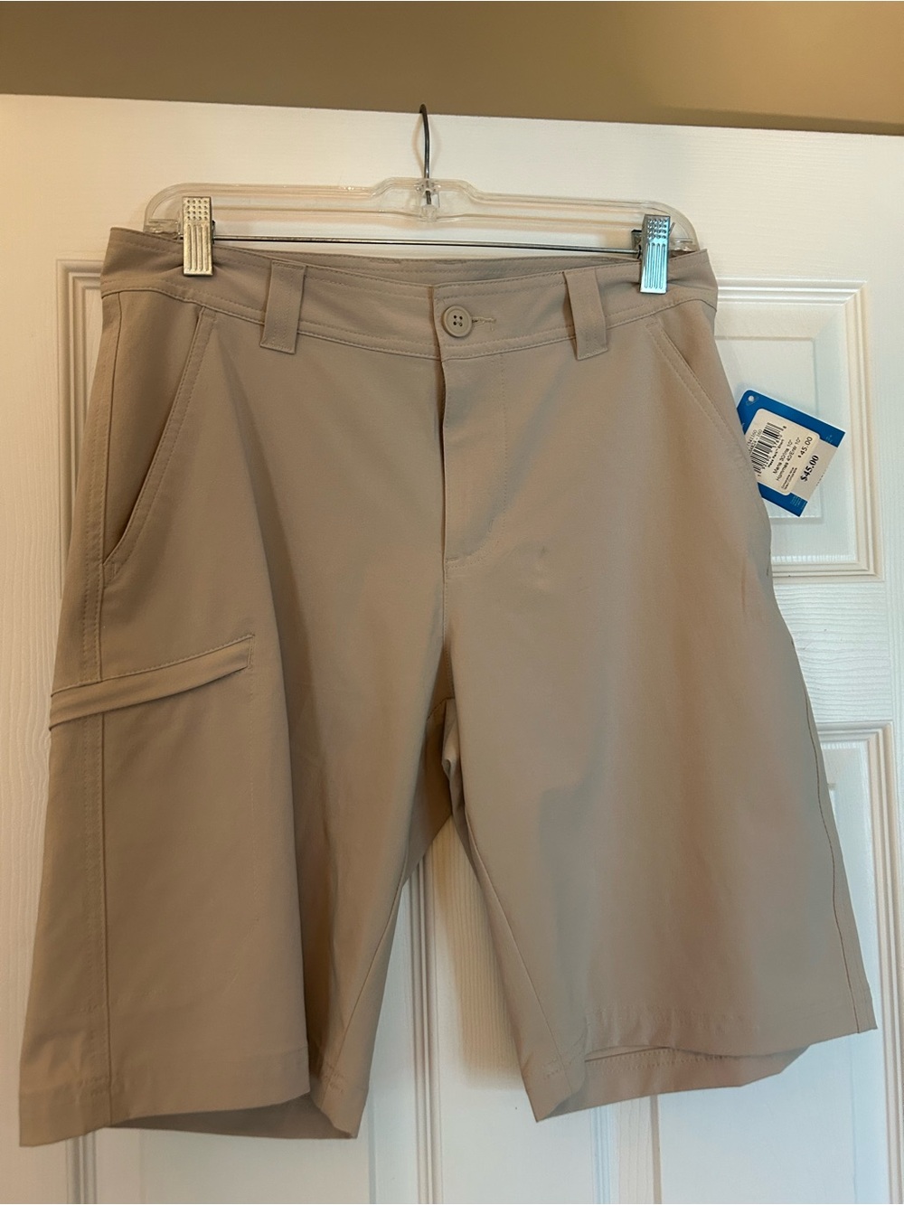 Columbia Men's Beige Cargo Shorts